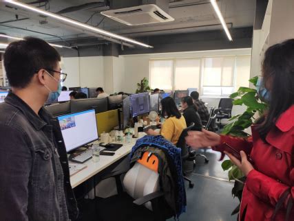 数媒系教师团队走访上海808游戏梦工厂
