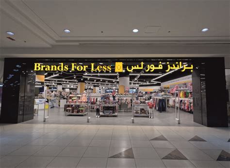 Retail Building Signage 的图像结果