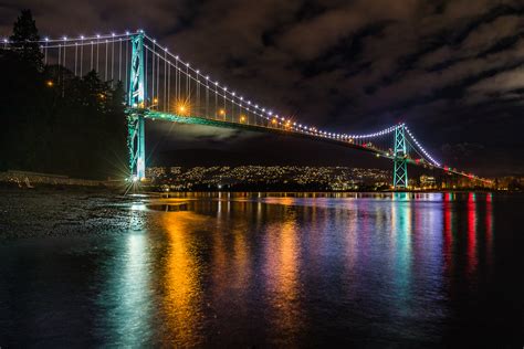 Lions Gate Bridge (With images) | Lions gate, Bay bridge, Vancouver