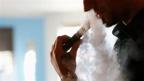 Vape Pen Explodes In Teen's Mouth, Shattering His Jaw & Blowing Out His ...
