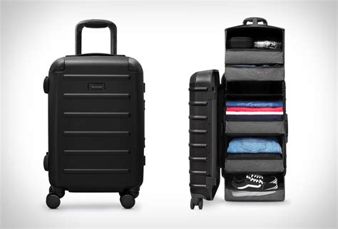 Solgaard Carry-On Closet