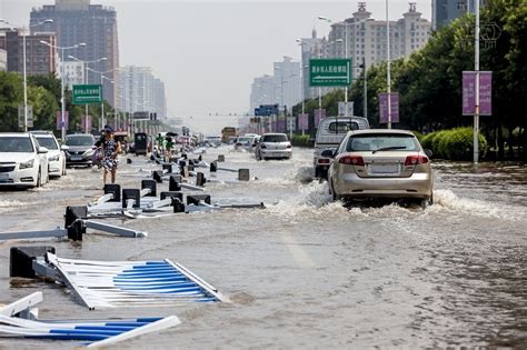 河南发布洪汛最新消息 30万人受灾12人遇难