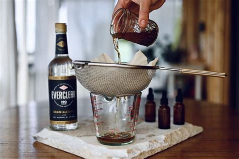 Homemade CBD Oil Tincture 的图像结果