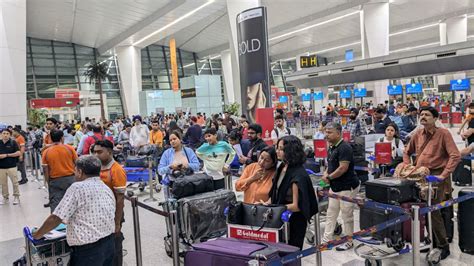 Deficiency in service: Airport operators may soon face cut in user fee ...
