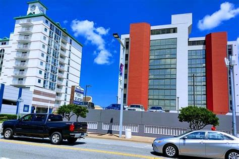 THE BREAKERS RESORT INN (Virginia Beach) - Hotel Reviews, Photos, Rate ...