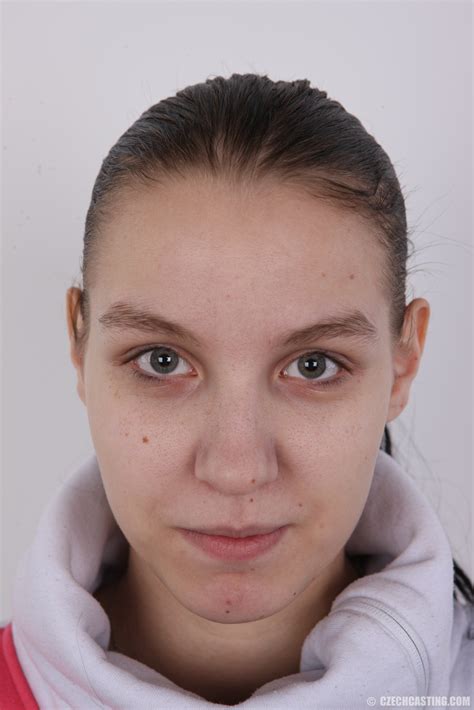 Czech Casting - Kristyna http://ift.tt/1hB3Ia2