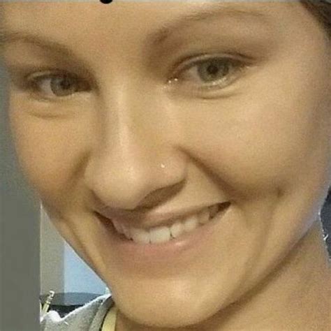 Tiniest nose stud shop