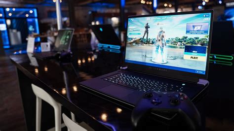 Image result for Alienware X17 R2 4K Screen