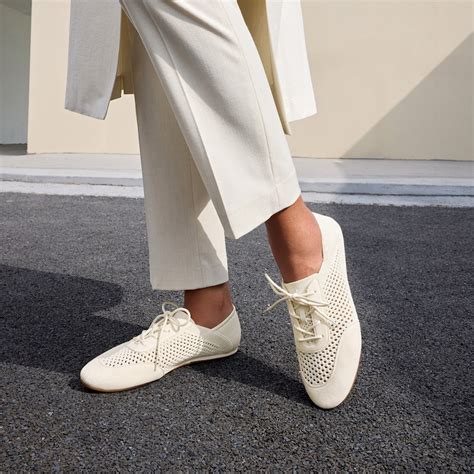 Round-Toe Lace-Up Mesh Sneakers (Yara), SPOT NATURAL, EU41 | VIVAIA