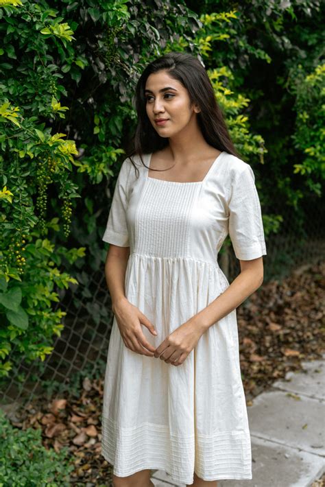 Off White anchoring dress back tie – Story Of India