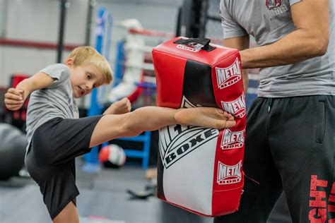 Kids MMA Training 的图像结果