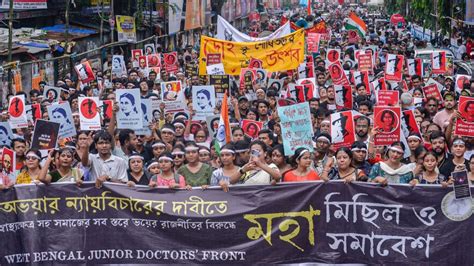 RG Kar Protest: Junior Doctors Agree To Meet With Govt, Refuse To End ...