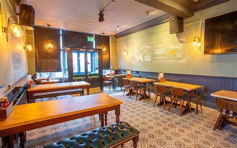 THE ROCKET, London - 120 Euston Rd - Menu, Prices & Restaurant Reviews ...