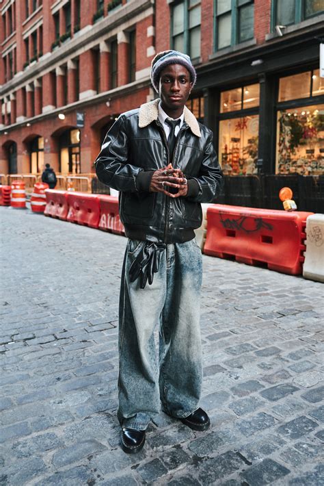 Business-Casual Street-Style Men 的图像结果