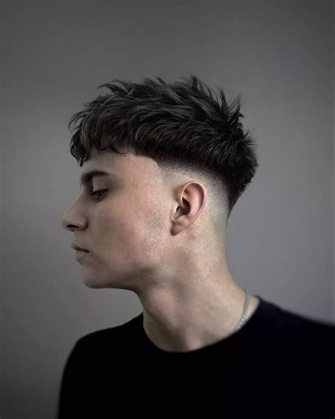 Mens Short Textured Haircut