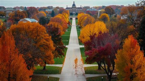 145 Fun Facts About Iowa That Will Fascinate