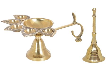 Buy Iyaan Pooja Samagri Handheld 5 Diya Aarti for Mandir Puja Brass ...
