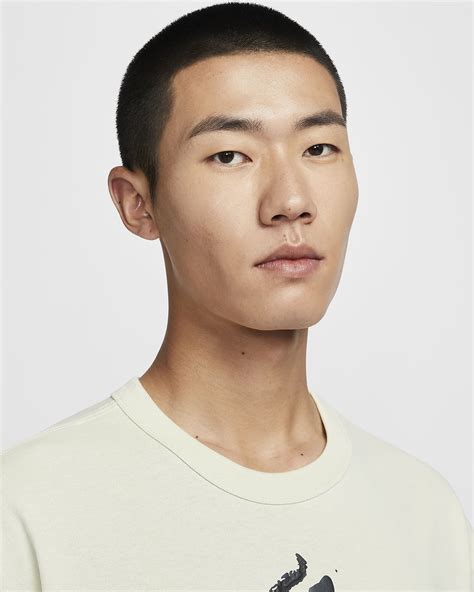 Nike Sportswear Men's Photo T-Shirt. Nike IN