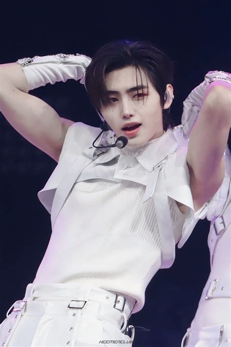 Hot Korean Guys, Korean Men, Star K, Purple Highlights, Dark Blood ...