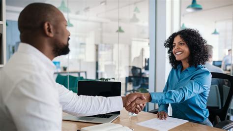 How to Get Into HR Management - HR Education Network