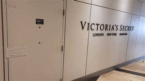 I found out Victoria's secret!! They invented the cool S : r/pics