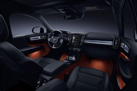 2018 Volvo XC40 Crash Test Reveals It’s One Safe Small SUV - autoevolution