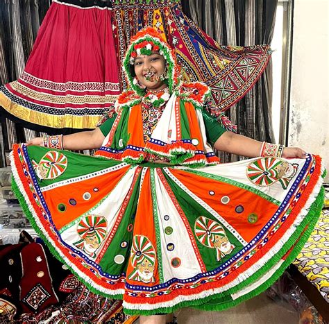 From puja, procession, garba to dandiya; these images capture the ...