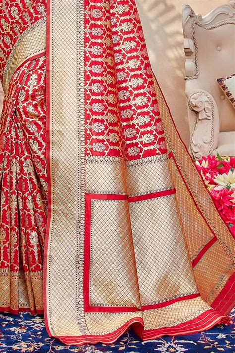 Buy Imperial Red Zari Woven Patola Saree 69515 Online | Karagiri