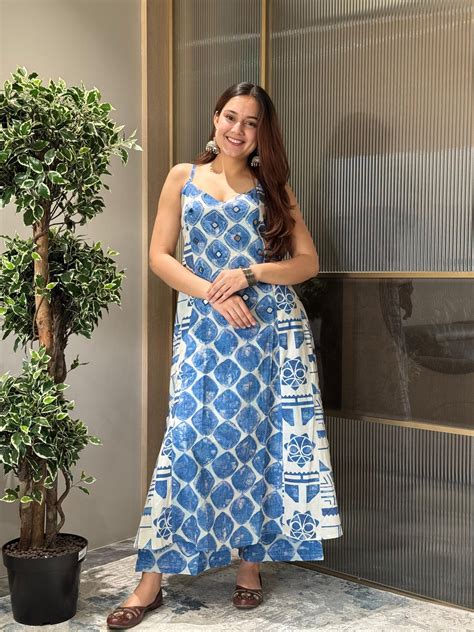 Indigo step A line cotton co-ord set – MODERNSAHIBA