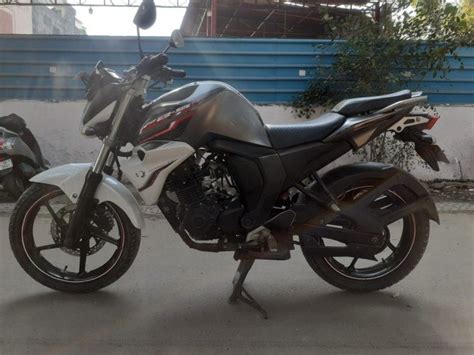 Used yamaha fz s v2 2017 Bikes in Noida, Ghaziabad, Delhi