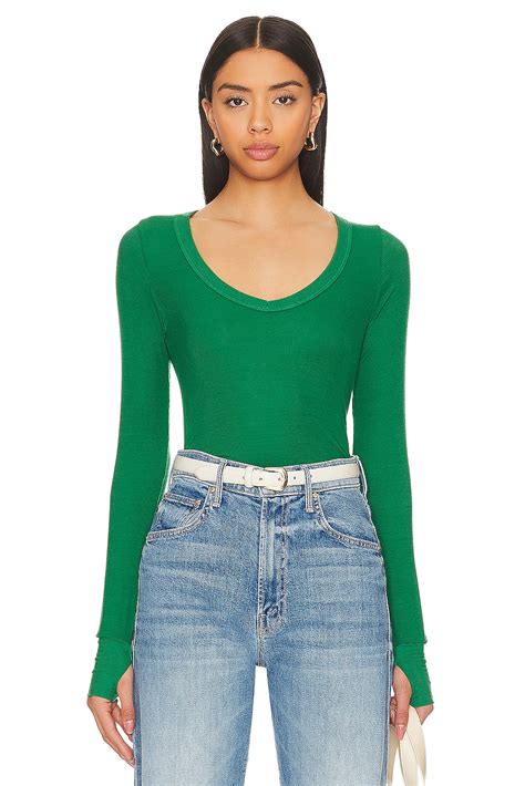 Michael Lauren Otis Rib Fitted V Neck in Deep Jungle | REVOLVE