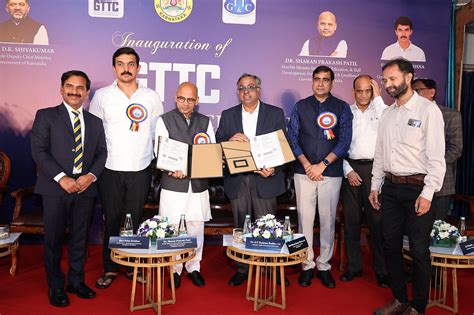 Bengaluru: Private companies sign MoU to hire 600 skilled freshers from ...
