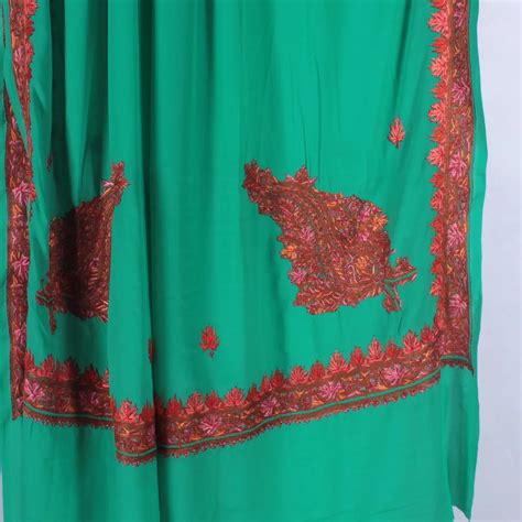 Seafoam Colour Kashmiri Hand Sozni Embroidered Pure Crepe Saree ...