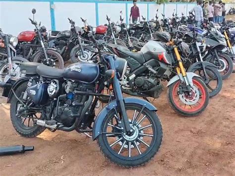 Surat Police Detains 3,498 Stunt and Modified Luxury Bikes in One Month ...