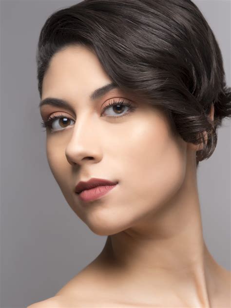 Popular Makeup Looks for Formal Events | CMU College – CMU