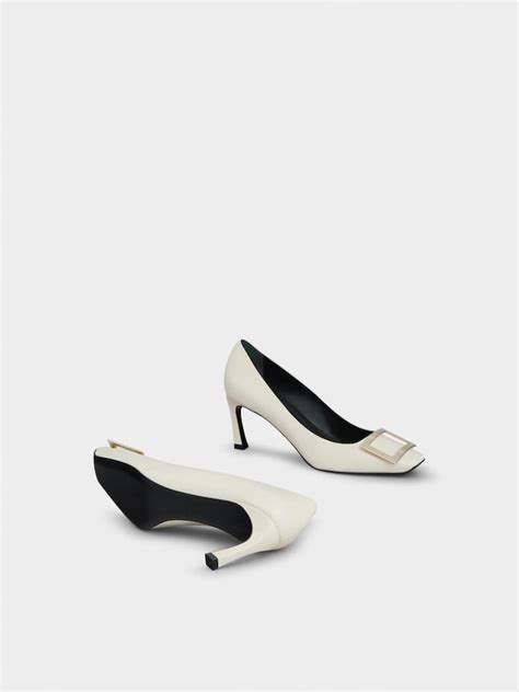 Woman Off White 트럼펫 펌프스 RVW40015280BSS37C019 | Roger Vivier