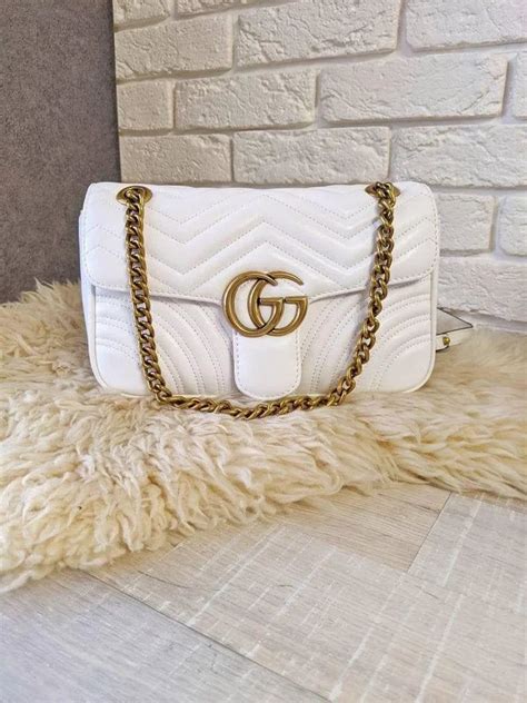 GUCCI Quilted Leather White Shoulder Bag with Gold Chain – Offracks