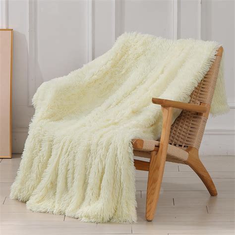 Tuddrom Decorative Extra Soft Faux Fur Blanket Twin Size 70 ...