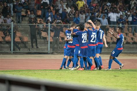 The underdog theme song blared loud and proud in the world of sports in ...