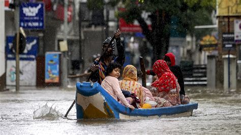 Cyclone Michaung: समंदर में कैसे बना साइक्लोन मिचौंग... क्यों जमीन पर ...