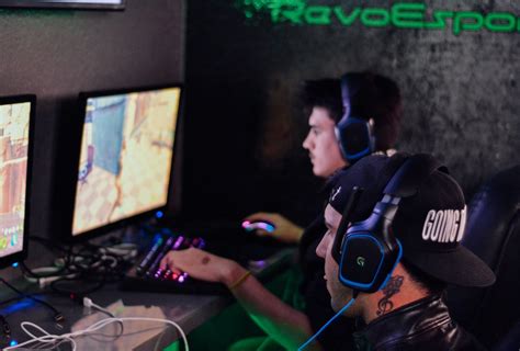 Gaming Logo Maker Examples 的图像结果