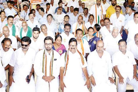 Cong workers fast against Salem Steel Plant privatisation