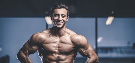 5 बेस्ट एक्सरसाइज, जिन्हें घर पर ही करने से बन सकती है मस्कुलर चेस्ट ...