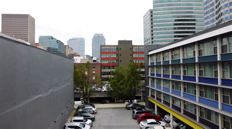 STAYPINEAPPLE HOTEL ROSE DOWNTOWN (Portland) - Hotel Reviews, Photos ...