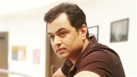 Tula Pahate Re TV Serial - Watch Tula Pahate Re Online All Episodes (1 ...