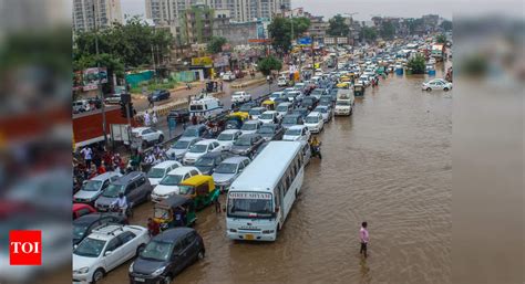Rain: Highest 1-day rain in 8 yrs drowns Gurugram | Gurgaon News ...