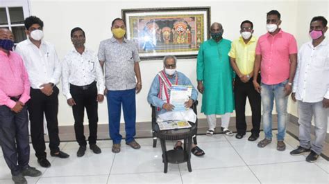 Renaming Puri: 7 Member Team Submits Memorandum To Governor