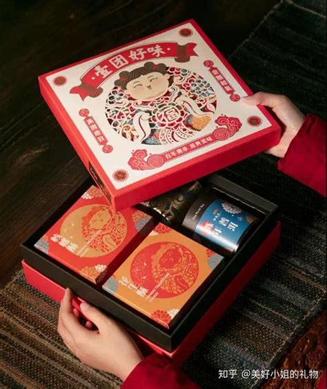 春节买什么礼物好最新素材
