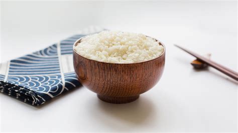 做米饭放多少水合适（煮米饭的小技巧） – 碳资讯