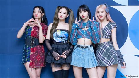 Blackpink 女团（Jennie、Lisa、Jisoo、Rose） 2K 壁纸下载